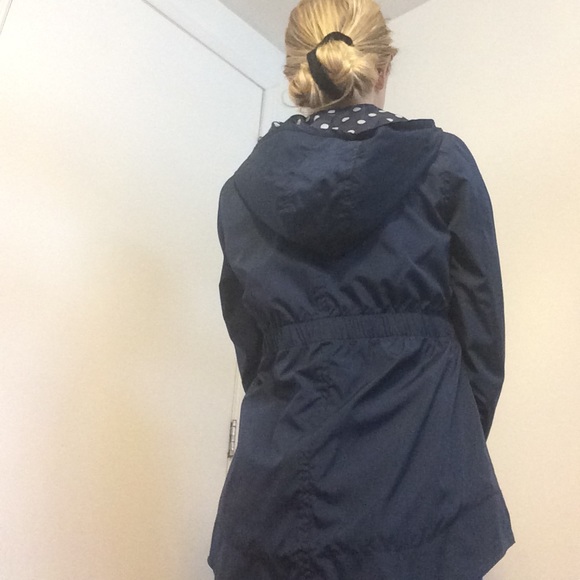 Old navy spring coat - Picture 3 of 3